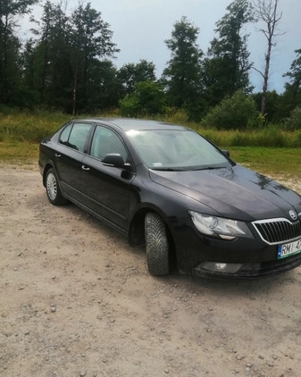 Skoda Superb cena 28905 przebieg: 395000, rok produkcji 2014 z Dębica małe 137